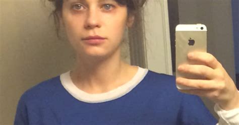 zooey deschanel no makeup